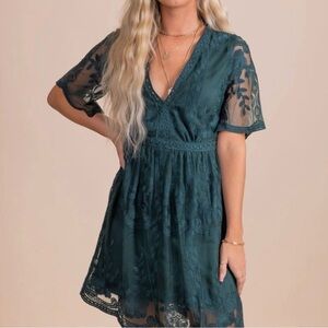 Chic Lace Midi Dress